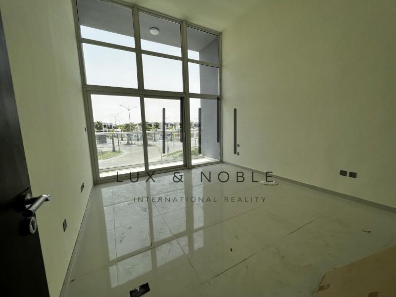 6 bed, 7 bath Villa for sale in Aurum Villas, Claret, Damac Hills 2, Dubai for price AED 3000000 