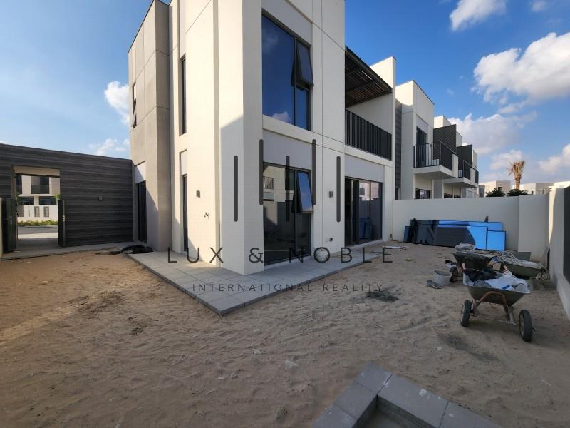4 bed, 4 bath Villa for rent in Sunrise Bay, EMAAR Beachfront, Dubai Harbour, Dubai for price AED 179999 yearly 