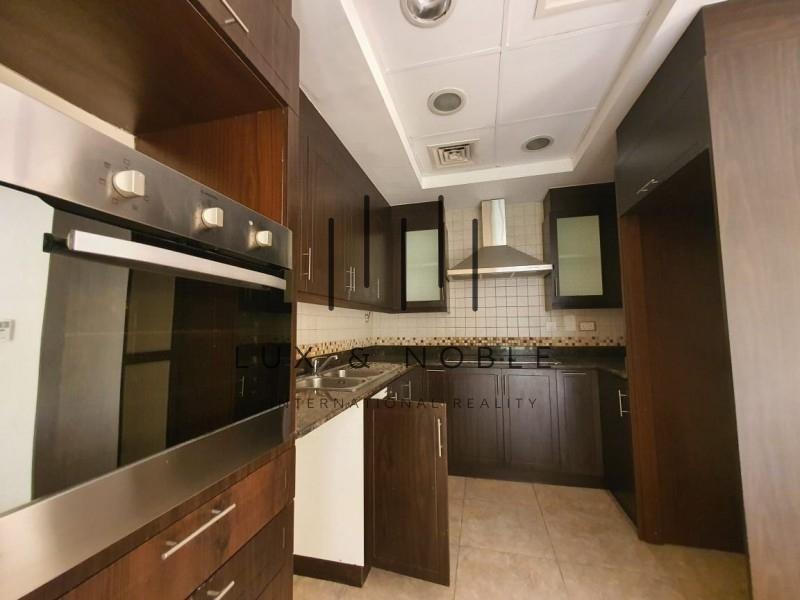 4 bed, 5 bath Townhouse for sale in Burj Al Salam, Sheikh Zayed Road, Dubai for price AED 3600000 