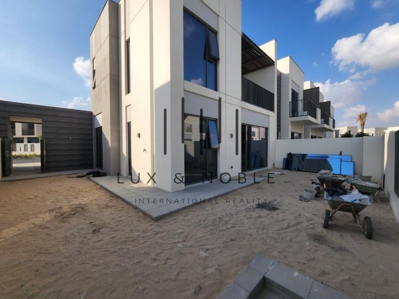 4 bed, 4 bath Villa for rent in Sunrise Bay, EMAAR Beachfront, Dubai Harbour, Dubai for price AED 199000 yearly 