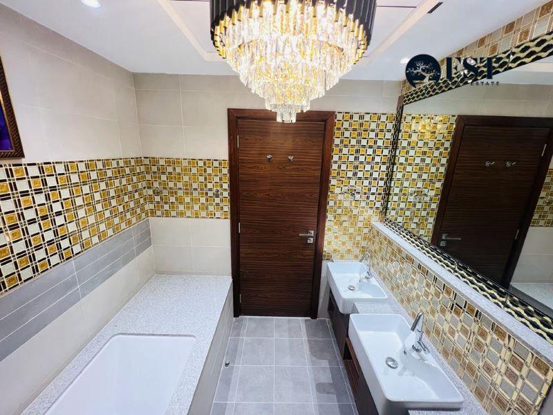 1 bed, 2 bath Apartment for rent in Al Kifaf Building, Karama, Dubai for price AED 130000 yearly 