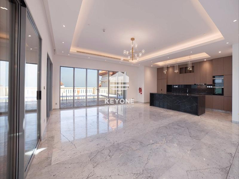 4 bed, 6 bath Penthouse for sale in Palm Jumeirah, Dubai for price AED 30223888 