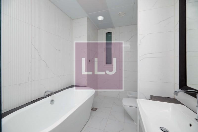 5 bed, 7 bath Villa for sale in Marina Residences 6, Marina Residences, Palm Jumeirah, Dubai for price AED 11500000 