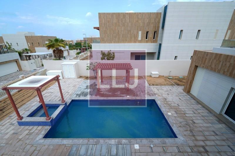 6 bed, 7 bath Villa for sale in Marina Residences 6, Marina Residences, Palm Jumeirah, Dubai for price AED 13300000 
