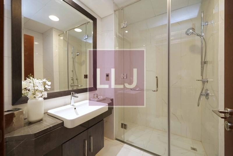 6 bed, 7 bath Villa for sale in Marina Residences 6, Marina Residences, Palm Jumeirah, Dubai for price AED 13300000 