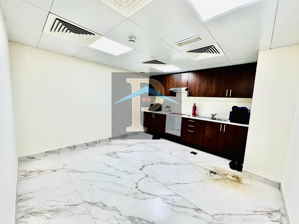 4 bath Office Space for rent in One Business Bay, Business Bay, Dubai for price AED 381657 yearly 